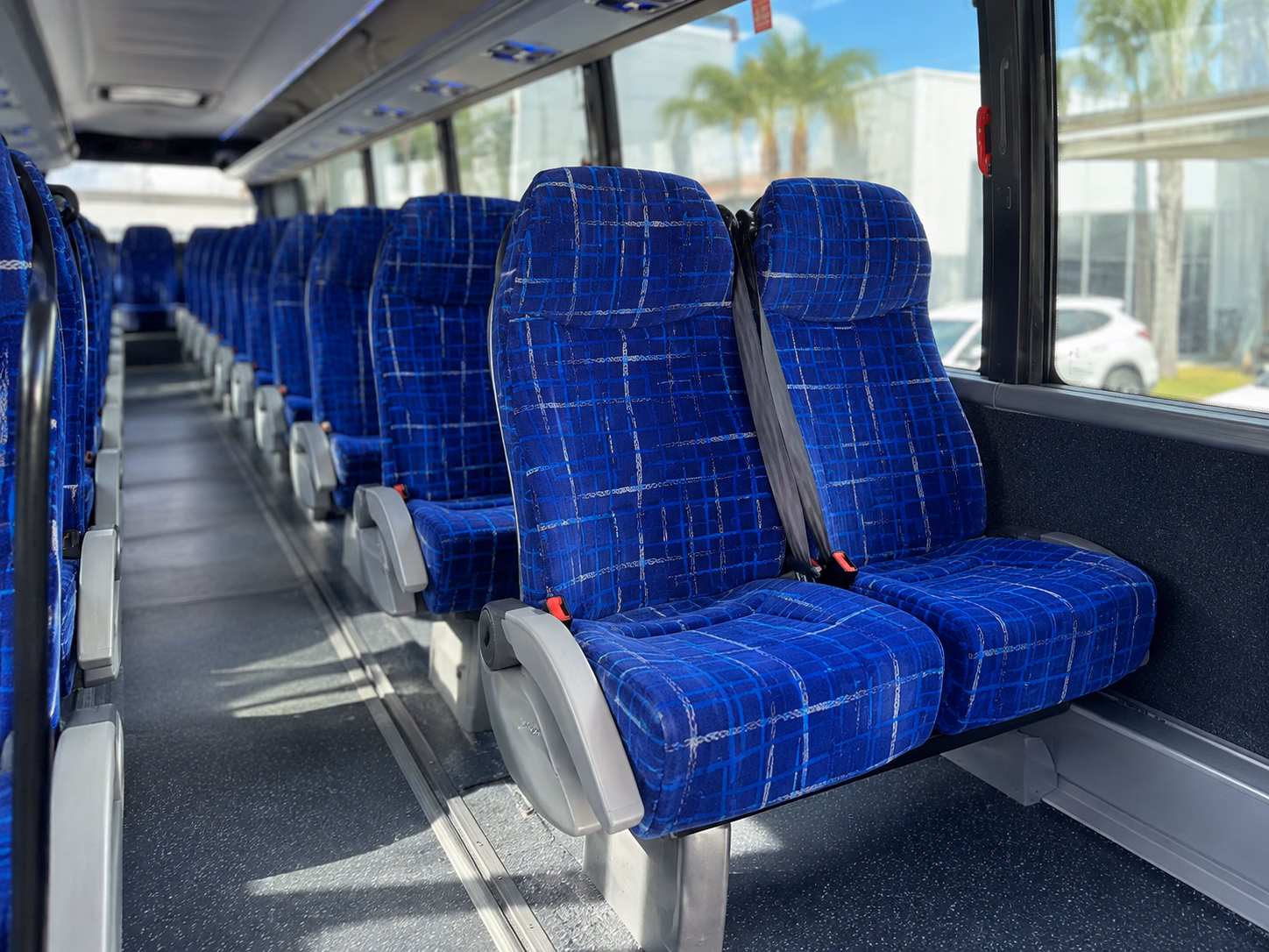 airport transfer buses for wedding guests flying into mcghee tyson