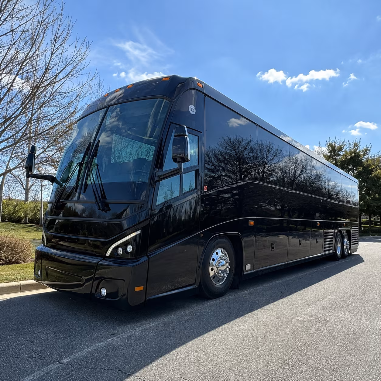 charter buses to mcghee tyson air national guard base and tys