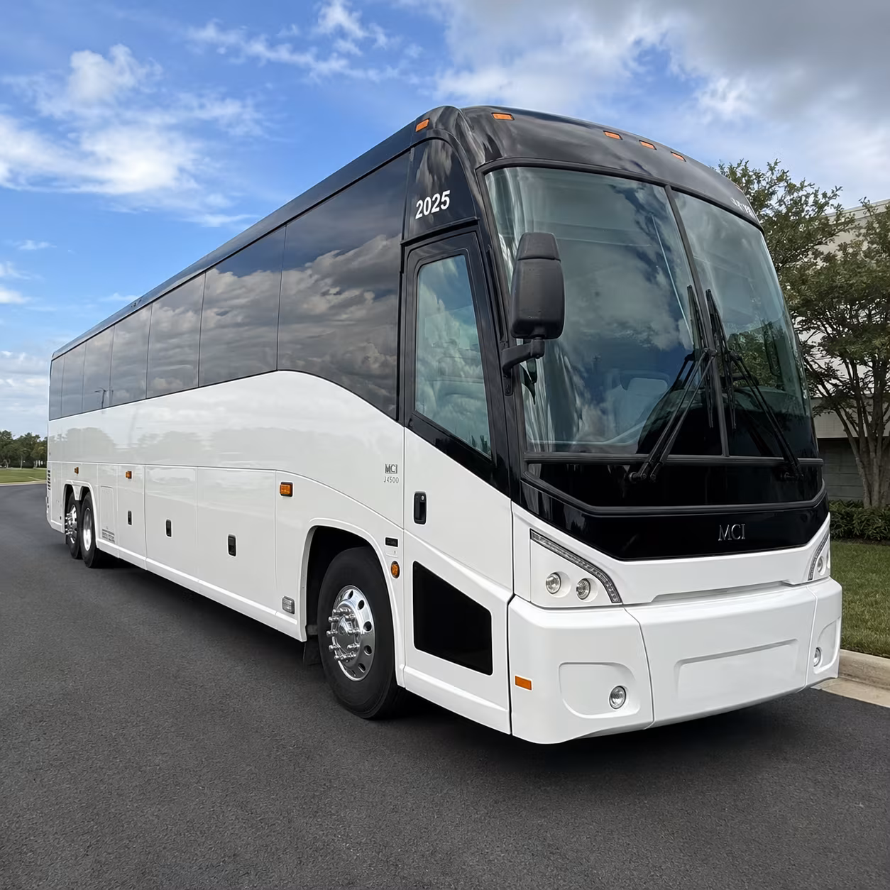 employee shuttle buses for knoxville s biggest commuter corridors