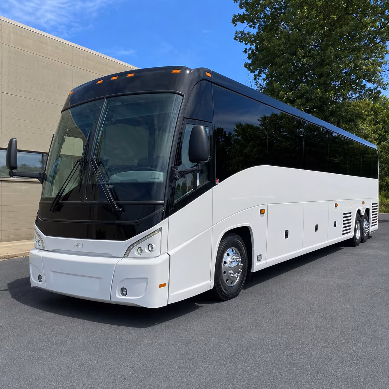 long distance bus trips from knoxville to atlanta for sec games and events