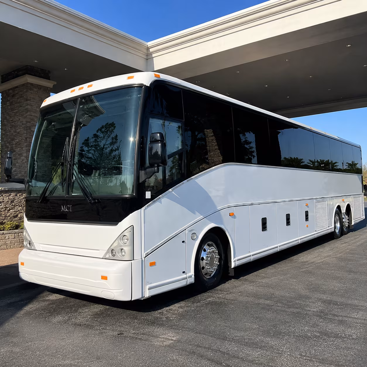 mcghee tyson airport tys charter bus pickups and drop offs