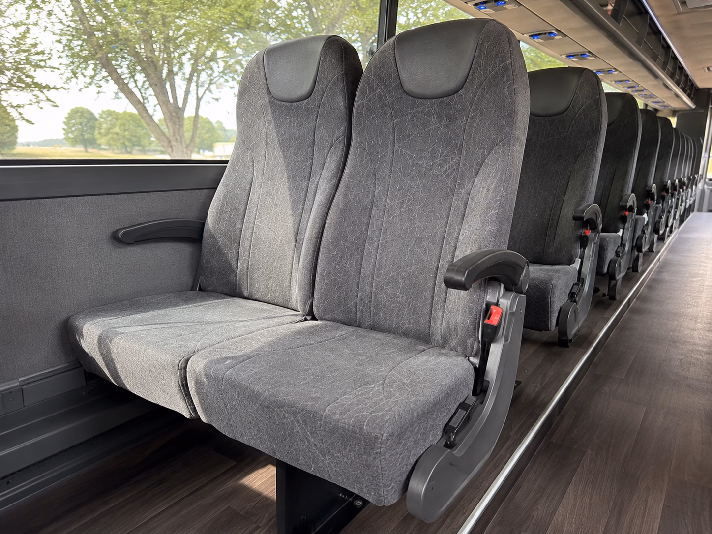 tennessee winery and blount county bus rentals from knoxville
